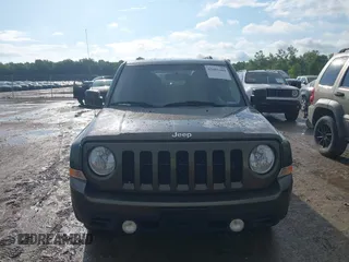 2016 Jeep Patriot Latitude with VIN 1C4NJPFB7GD537598, listed as a IAAI auction lot 42451489 with 131,401 mi miles and . Bid and sale history available at DreamBid. Image 12.