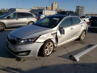 2011 Kia Optima EX with VIN KNAGN4A75B5176516, listed as a Copart auction lot 41411955 with 0 mi miles and Salvage Title. Bid and sale history available at carsss.com. Image 1.