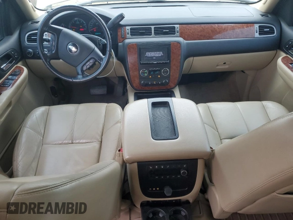 2008 Chevrolet Suburban LT w/2LT with VIN 3GNFK16318G170913, listed as a Copart auction lot 49304515 with 244,881 mi miles and Salvage Title. Bid and sale history available at carsss.com. Image 8.