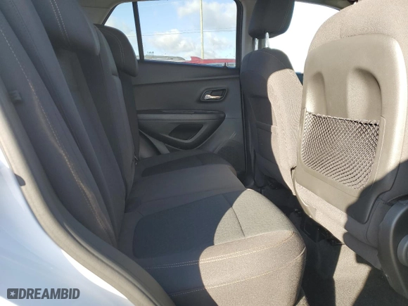2020 Chevrolet Trax LS with VIN KL7CJKSB6LB091575, listed as a Copart auction lot 84514104 with 27,454 mi miles and Salvage Title. Bid and sale history available at carsss.com. Image 11.