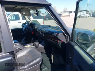 2003 Land Rover Discovery SE with VIN SALTW16433A789389, listed as a IAAI auction lot 41845461 with 150,478 mi miles. Bid and sale history available at carsss.com. Image 5.