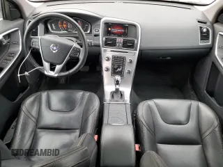 2017 Volvo XC60 Dynamic z VIN YV440MRRXH2107984, wystawiony jako Copart lot #47284055 z przebiegiem 67 043 mil mil oraz Szkoda całkowita • Salvage title. Historia ofert i sprzedaży dostępna na DreamBid. Obrazek 8.