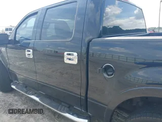 2004 Ford F-150 XLT z VIN 1FTPW12504KC30594, wystawiony jako IAAI lot #42464295 z przebiegiem 197 123 mil mil oraz . Historia ofert i sprzedaży dostępna na DreamBid. Obrazek 6.