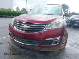 2016 Chevrolet Traverse LT z VIN 1GNKRGKD1GJ169074, wystawiony jako IAAI lot #42247451 z przebiegiem 139 889 mil mil oraz . Historia ofert i sprzedaży dostępna na DreamBid. Obrazek 6.