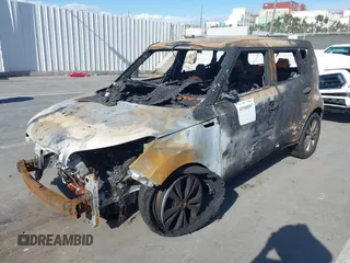 2016 Kia Soul + with VIN KNDJP3A53G7240303, listed as a IAAI auction lot 41948097 with 1 mi miles. Bid and sale history available at carsss.com. Image 6.