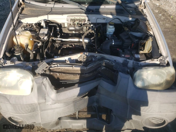 2007 Ford Escape XLS with VIN 1FMYU02Z27KA84268, listed as a Copart auction lot 87313374 with 157,968 mi miles and Non Repairable. Bid and sale history available at carsss.com. Image 13.