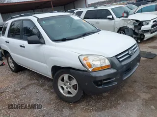 2008 Kia Sportage LX with VIN KNDJF724487492045, listed as a IAAI auction lot 41108512 with 316,740 mi miles. Bid and sale history available at carsss.com. Image 1.