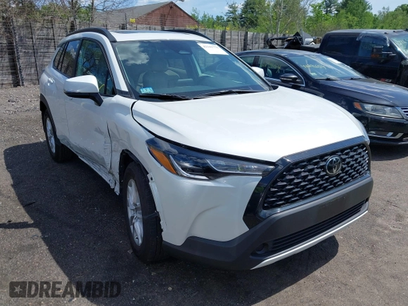 2024 Toyota Corolla Cross LE with VIN 7MUBAABG7RV089653, listed as a IAAI auction lot 42341779 with 4,392 mi miles and . Bid and sale history available at DreamBid. Image 1.