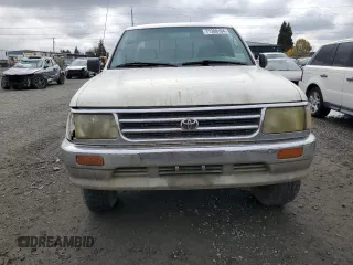 1997 Toyota T100 DX z VIN JT4UN22DXV0041578, wystawiony jako Copart lot #77388104 z przebiegiem 333 587 mil mil oraz Tytuł czysty. Historia ofert i sprzedaży dostępna na DreamBid. Obrazek 5.