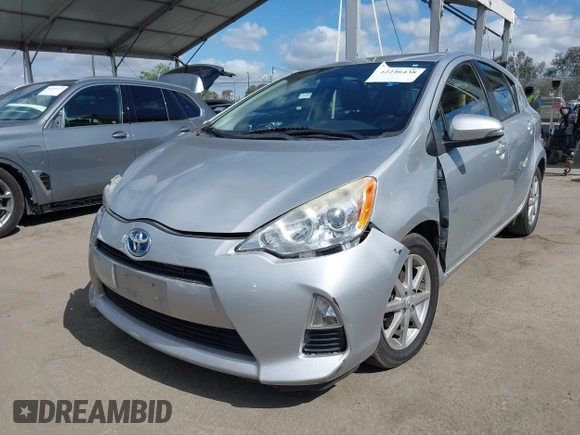 2013 Toyota Prius One z VIN JTDKDTB34D1049949, wystawiony jako IAAI lot #42246438 z przebiegiem 68 203 mil mil oraz . Historia ofert i sprzedaży dostępna na DreamBid. Obrazek 17.