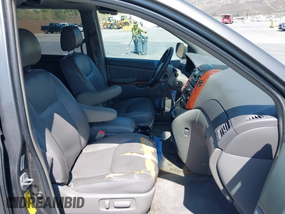 2005 Toyota Sienna XLE with VIN 5TDZA22C15S343170, listed as a IAAI auction lot 42487555 with 260,317 mi miles and . Bid and sale history available at DreamBid. Image 5.