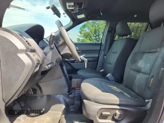 2017 Ford Police Interceptor Utility z VIN 1FM5K8AR1HGC62541, wystawiony jako Copart lot #63190445 z przebiegiem 113 007 mil mil oraz Czysty tytuł • Clean title. Historia ofert i sprzedaży dostępna na DreamBid. Obrazek 7.