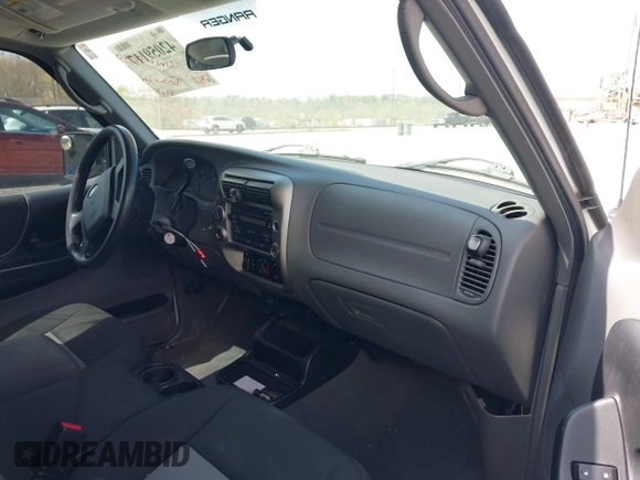 2008 Ford Ranger XL z VIN 1FTYR15E78PA91984, wystawiony jako IAAI lot #42059117 z przebiegiem 107 562 mil mil oraz . Historia ofert i sprzedaży dostępna na DreamBid. Obrazek 5.