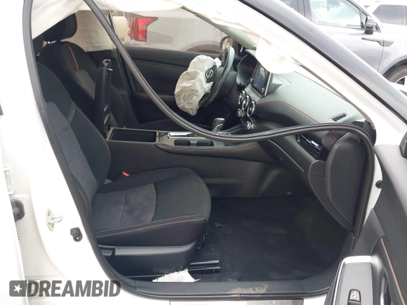 2020 Nissan Sentra SR z VIN 3N1AB8DV6LY241609, wystawiony jako IAAI lot #42255322 z przebiegiem 52 193 mil mil oraz . Historia ofert i sprzedaży dostępna na DreamBid. Obrazek 5.