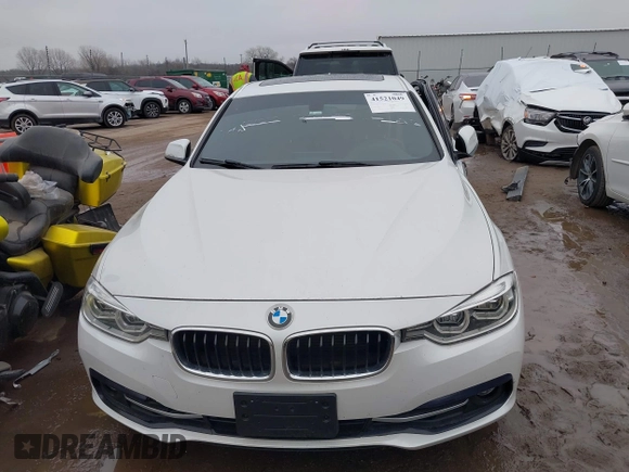 2018 BMW 3 Series 330i with VIN WBA8B9G53JNU57549, listed as a IAAI auction lot 41521049 with 63,557 mi miles and . Bid and sale history available at DreamBid. Image 12.