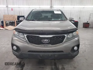 2011 Kia Sorento LX with VIN 5XYKTDA2XBG119730, listed as a IAAI auction lot 41754502 with 176,034 mi miles. Bid and sale history available at carsss.com. Image 12.