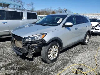 2018 Kia Sorento L with VIN 5XYPG4A39JG413878, listed as a Copart auction lot 47412775 with 127,608 mi miles and Salvage Title. Bid and sale history available at carsss.com. Image 1.