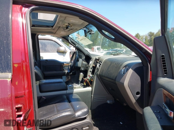 2004 Ford F-150 XLT с VIN 1FTPW14544KC15688, выставлен на аукционе IAAI как лот 42678966 с пробегом 170 277 миль миль и . История ставок и продаж доступна на DreamBid. Изображение 5.
