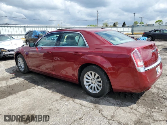 2013 Chrysler 300 z VIN 2C3CCAAGXDH727934, wystawiony jako Copart lot #55656025 z przebiegiem 100 567 mil mil oraz Szkoda całkowita • Salvage title. Historia ofert i sprzedaży dostępna na DreamBid. Obrazek 2.