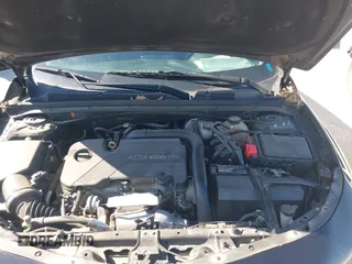 2018 Chevrolet Malibu LT with VIN 1G1ZD5ST2JF135052, listed as a IAAI auction lot 42088820 with 114,547 mi miles. Bid and sale history available at carsss.com. Image 10.