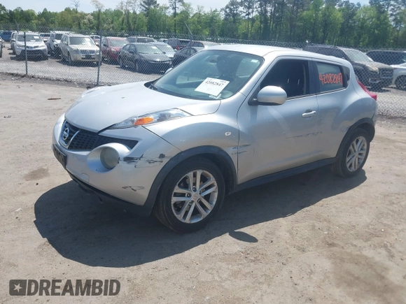 2013 Nissan Juke S with VIN JN8AF5MR0DT212138, listed as a IAAI auction lot 42082847 with 105,088 mi miles. Bid and sale history available at carsss.com. Image 2.