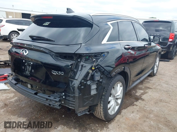 2019 Infiniti QX50 Essential z VIN 3PCAJ5M11KF122386, wystawiony jako IAAI lot #42403328 z przebiegiem 58 035 mil mil oraz . Historia ofert i sprzedaży dostępna na DreamBid. Obrazek 4.