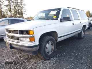 1997 Chevrolet Suburban with VIN 3GNFK16RXVG102805, listed as a IAAI auction lot 41559415 with 1 mi miles. Bid and sale history available at carsss.com. Image 16.