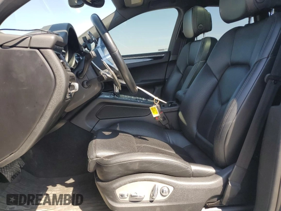 2018 Porsche Macan S with VIN WP1AB2A5XJLB32797, listed as a Copart auction lot 65082395 with 84,453 mi miles and Salvage title. Bid and sale history available at DreamBid. Image 7.