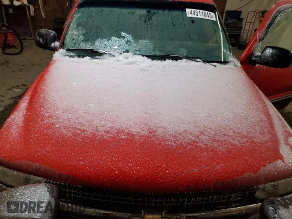 2000 Chevrolet Silverado 2500 z VIN 1GCGK24UXYE270241, wystawiony jako Copart lot #44511845 z przebiegiem 120 905 mil mil oraz Czysty tytuł • Clean title. Historia ofert i sprzedaży dostępna na DreamBid. Obrazek 11.