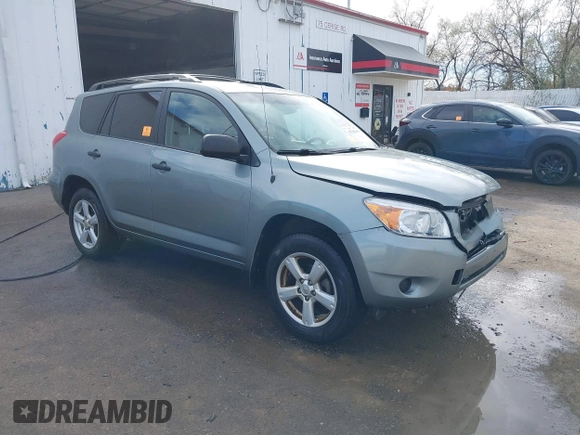 2008 Toyota RAV4 with VIN JTMBD33V985212870, listed as a IAAI auction lot 40765461 with 163,580 mi miles. Bid and sale history available at carsss.com. Image 1.