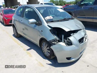 2007 Toyota Yaris with VIN JTDJT923075057996, listed as a IAAI auction lot 42062712 with 190,423 mi miles. Bid and sale history available at carsss.com. Image 1.