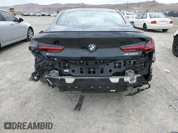 2022 BMW 8 Series M850i xDrive z VIN WBABC4C04NCJ45659, wystawiony jako Copart lot #64786713 z przebiegiem 18 091 mil mil oraz . Historia ofert i sprzedaży dostępna na DreamBid. Obrazek 6.