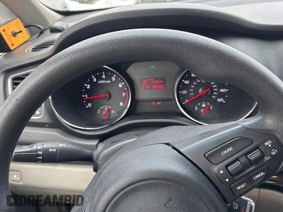 2018 Kia Sedona L with VIN KNDMA5C12J6403394, listed as a Copart auction lot 47021955 with 185,060 mi miles and Clean Title. Bid and sale history available at carsss.com. Image 8.