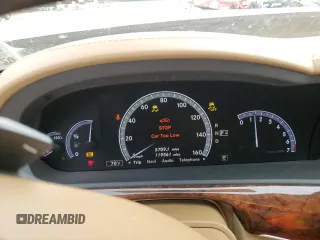 2013 Mercedes-Benz S 550 z VIN WDDNG7DB4DA530161, wystawiony jako Copart lot #58713145 z przebiegiem 119 561 mil mil oraz Szkoda całkowita • Salvage title. Historia ofert i sprzedaży dostępna na DreamBid. Obrazek 9.
