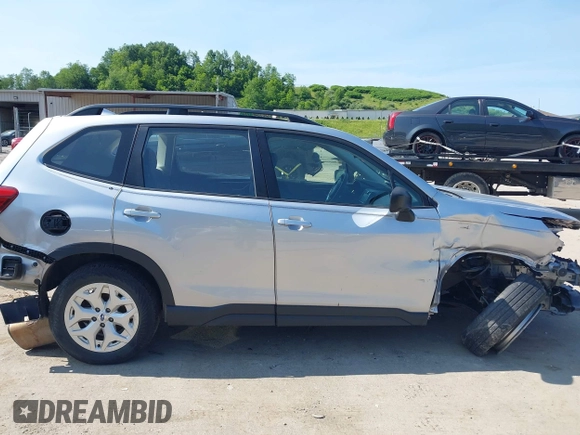 2019 Subaru Forester z VIN JF2SKACC8KH474136, wystawiony jako IAAI lot #42188719 z przebiegiem 112 262 mil mil oraz . Historia ofert i sprzedaży dostępna na DreamBid. Obrazek 13.