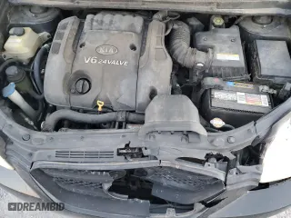 2007 Kia Rondo EX with VIN KNAFG526177067287, listed as a Copart auction lot 83413294 with 213,950 mi miles and Salvage Title. Bid and sale history available at carsss.com. Image 12.