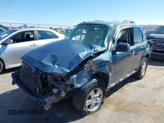 2012 Ford Escape XLT with VIN 1FMCU0D78CKC18328, listed as a IAAI auction lot 40185140 with 81,904 mi miles. Bid and sale history available at carsss.com. Image 2.
