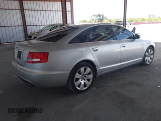 2007 Audi A6 3.2L z VIN WAUDH74F77N014845, wystawiony jako IAAI lot #42272245 z przebiegiem 143 769 mil mil oraz . Historia ofert i sprzedaży dostępna na DreamBid. Obrazek 4.