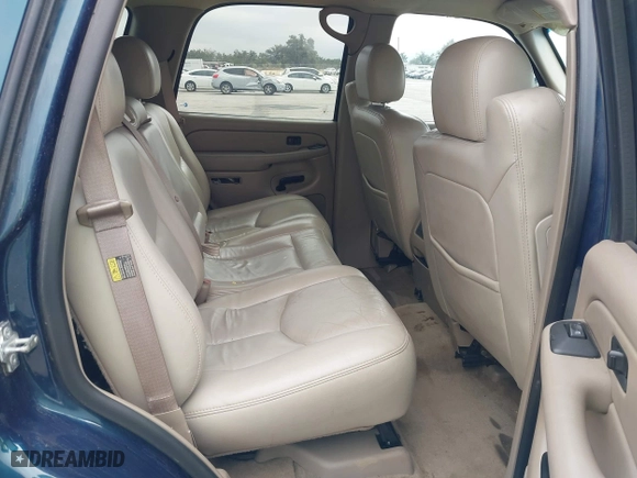 2005 Chevrolet Tahoe LT with VIN 1GNEC13T45R153791, listed as a IAAI auction lot 41553867 with 232,820 mi miles. Bid and sale history available at carsss.com. Image 8.