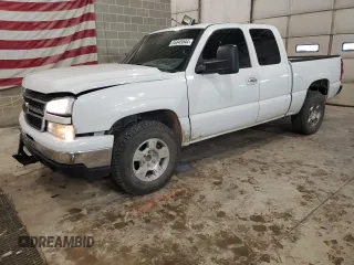 2006 Chevrolet Silverado 1500 LT1 with VIN 1GCEC19T06Z210652, listed as a Copart auction lot 85845544 with 206,979 mi miles and Salvage Title. Bid and sale history available at DreamBid. Image 1.