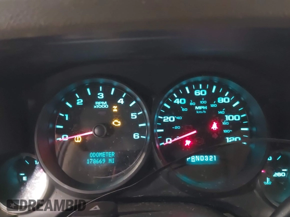 2008 Chevrolet Silverado 1500 1LT with VIN 1GCEK14008E131895, listed as a IAAI auction lot 41976247 with 178,669 mi miles and . Bid and sale history available at DreamBid. Image 7.