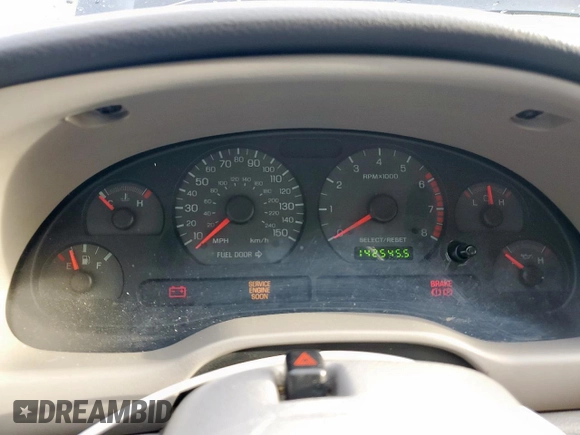 2001 Ford Mustang GT Deluxe z VIN 1FAFP42X41F139883, wystawiony jako Copart lot #50243745 z przebiegiem 142 545 mil mil oraz Szkoda całkowita • Salvage title. Historia ofert i sprzedaży dostępna na DreamBid. Obrazek 9.