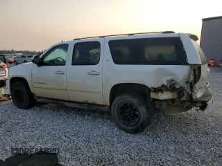2007 Chevrolet Suburban LTZ with VIN 3GNFK16347G144417, listed as a Copart auction lot 71093544 with 279,255 mi miles and Clean Title. Bid and sale history available at carsss.com. Image 2.