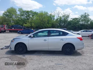 2017 Nissan Sentra S с VIN 3N1AB7AP9HY387249, выставлен на аукционе IAAI как лот 42263870 с пробегом 164 281 миль миль и . История ставок и продаж доступна на DreamBid. Изображение 15.