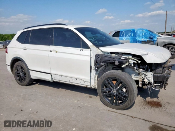 2022 Volkswagen Tiguan SE R-Line Black z VIN 3VVCB7AX0NM161028, wystawiony jako Copart lot #52976305 z przebiegiem 21 938 mil mil oraz Szkoda całkowita • Salvage title. Historia ofert i sprzedaży dostępna na DreamBid. Obrazek 4.