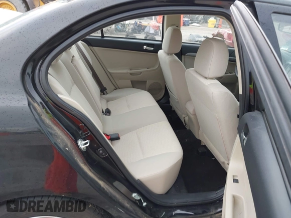 2015 Mitsubishi Lancer SE with VIN JA32V2FW2FU002303, listed as a IAAI auction lot 41927592 with 32,444 mi miles. Bid and sale history available at carsss.com. Image 8.