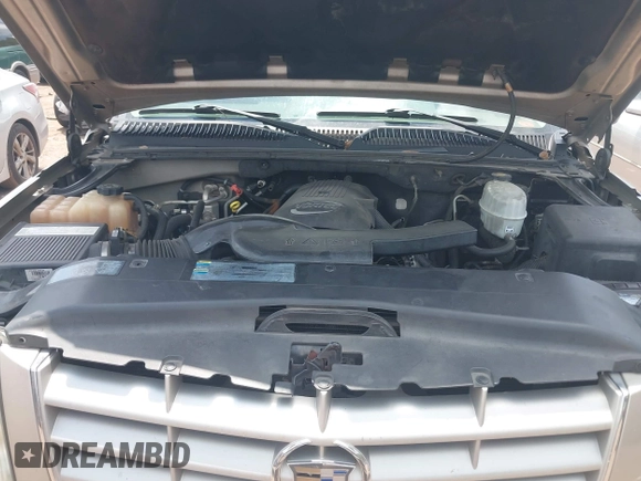 2005 Cadillac Escalade with VIN 1GYEC63T45R115932, listed as a IAAI auction lot 42756514 with 373,014 mi miles and . Bid and sale history available at DreamBid. Image 10.