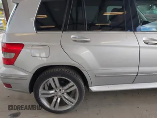 2010 Mercedes-Benz GLK 350 z VIN WDCGG8HB8AF485186, wystawiony jako IAAI lot #42238923 z przebiegiem 119 666 mil mil oraz . Historia ofert i sprzedaży dostępna na DreamBid. Obrazek 6.