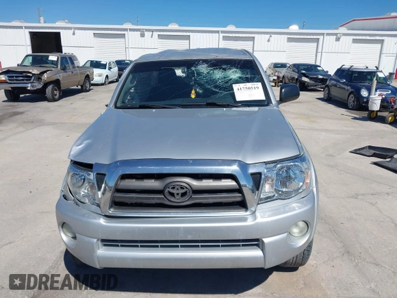 2009 Toyota Tacoma with VIN 5TEUU42N79Z602719, listed as a IAAI auction lot 41750519 with 214,172 mi miles. Bid and sale history available at carsss.com. Image 12.