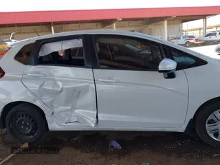 2020 Honda Fit LX z VIN 3HGGK5H45LM717560, wystawiony jako IAAI lot #41679343 z przebiegiem 47 134 mil mil oraz . Historia ofert i sprzedaży dostępna na DreamBid. Obrazek 13.